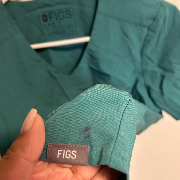 FIGS marine FION utility scrub top -E.A.C size XS teal - Picture 5 of 7